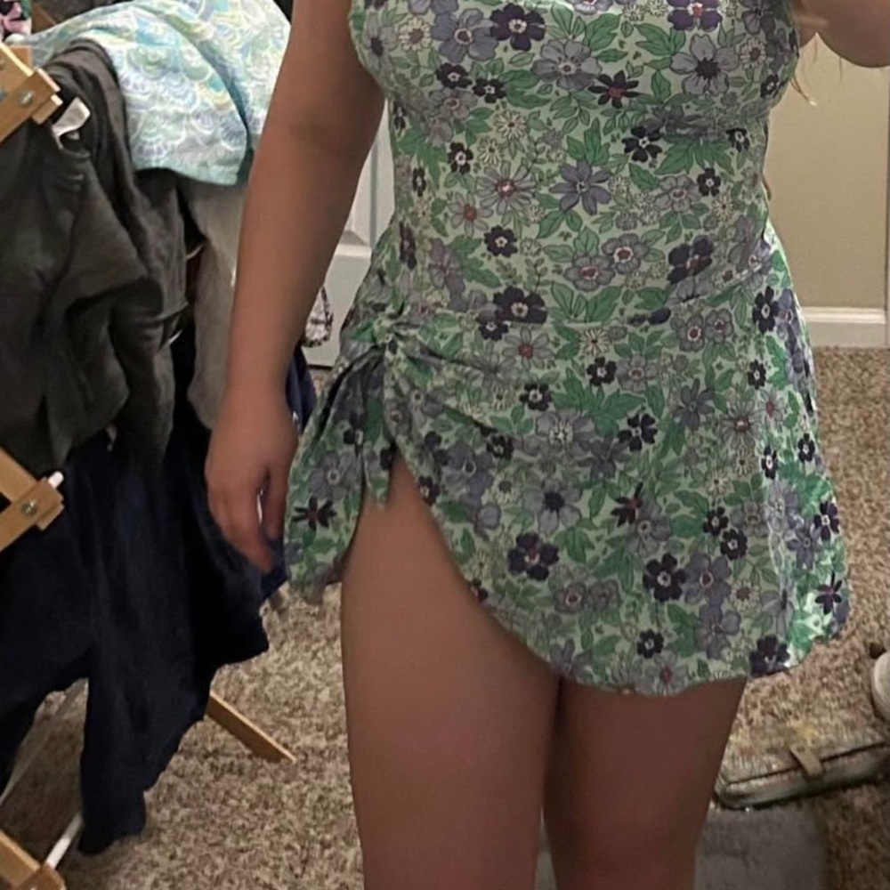 NWT Floral one-piece swimsuit - Picture 2 of 2